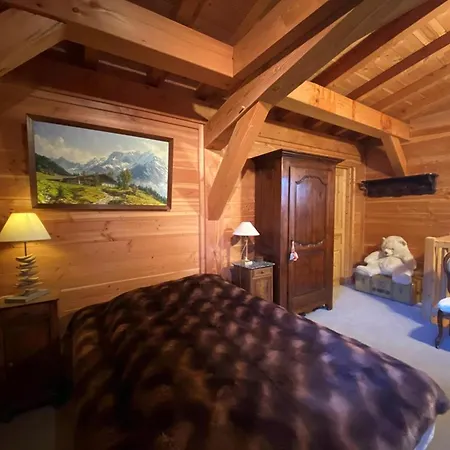Chaleureux Pour 12 Personnes Avec Wifi Et Cheminee - Fr-1-733-76